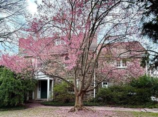 405 Cotswold Ln, Wynnewood, PA 19096