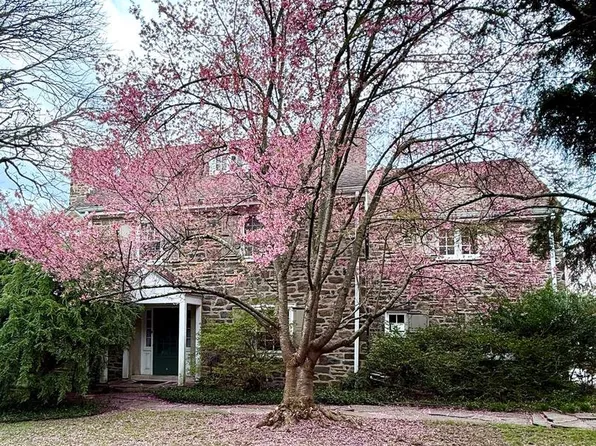 405 Cotswold Ln, Wynnewood, PA 19096