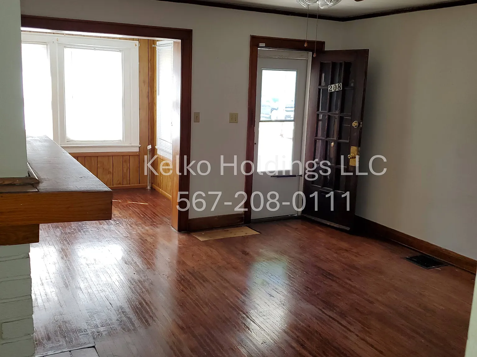 208 N Washington St — Photo 3