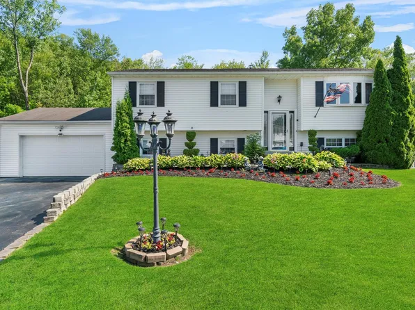 18 Grant Drive, Monroe, NY 10950