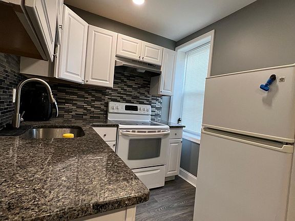 5th image of 2544 N Hancock St #2