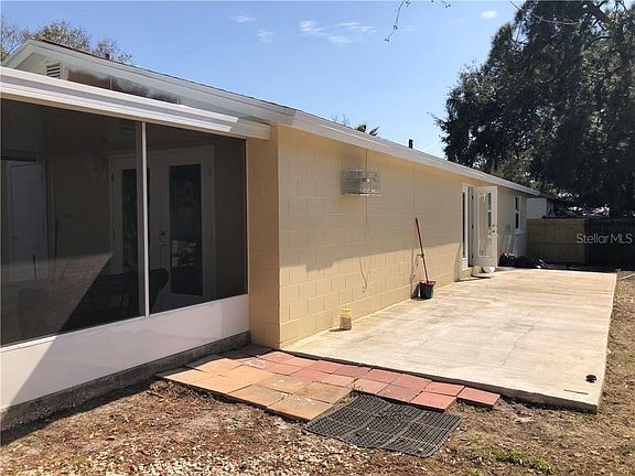 5th image of 9409 Rosebury Ct