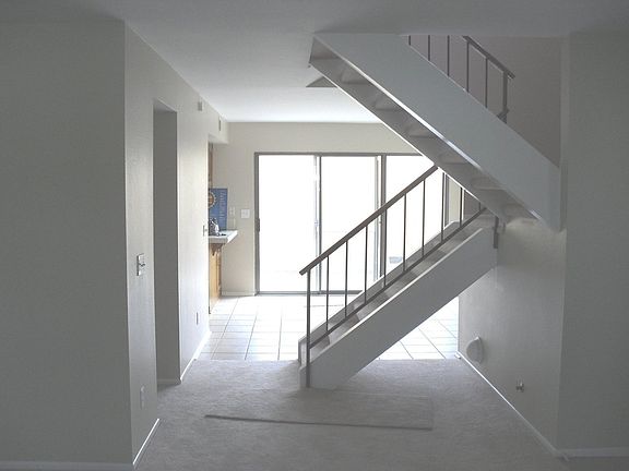 4th image of 1206 E Fesler St