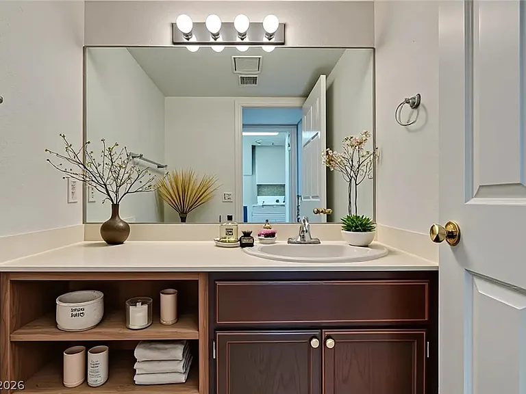 9712 Peacock Hill Cir — Photo 40