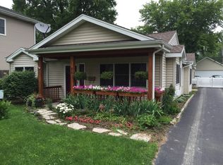 25 Westend Ave, Westmont, IL