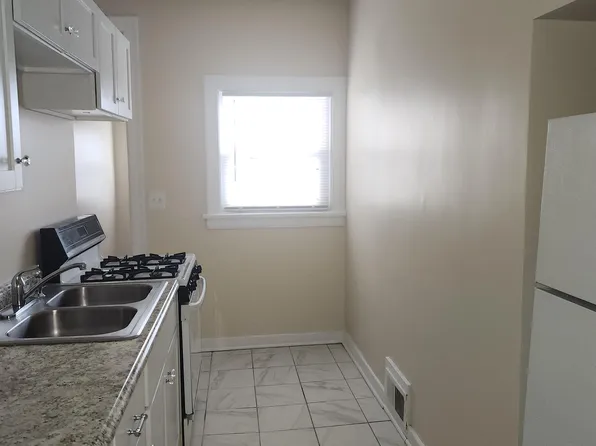 1220 Market Ave N, Canton, OH