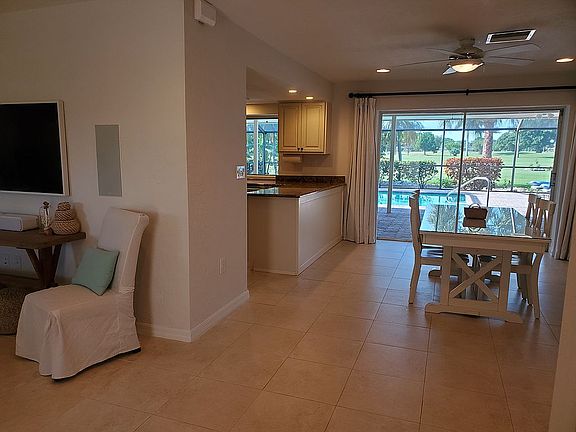 3rd image of 5352 Shalley Cir W