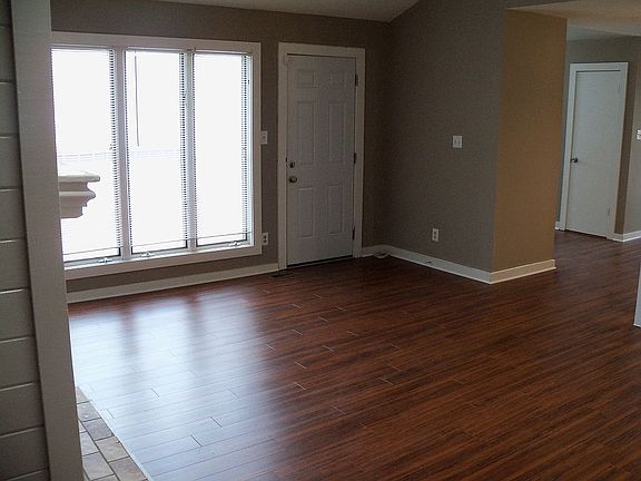 5th image of 5625 Parish Ln