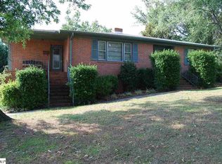 1031 E Perry Rd, Greenville, SC 29609
