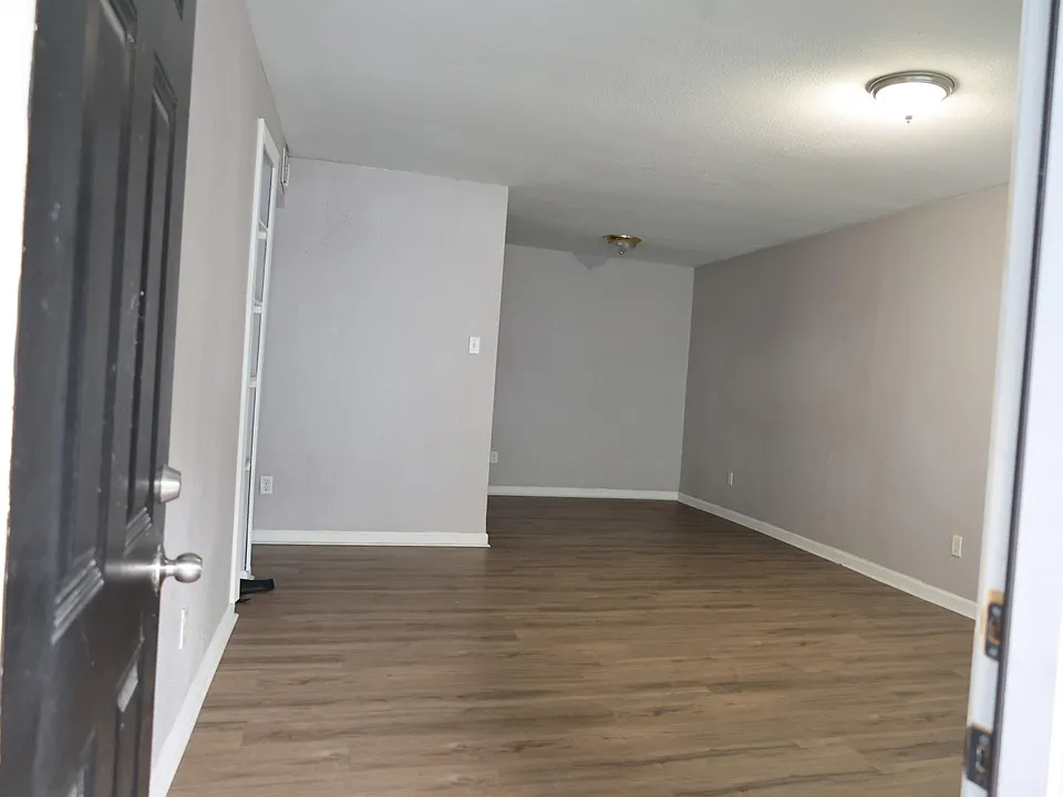 5625 Antoine Dr #1314