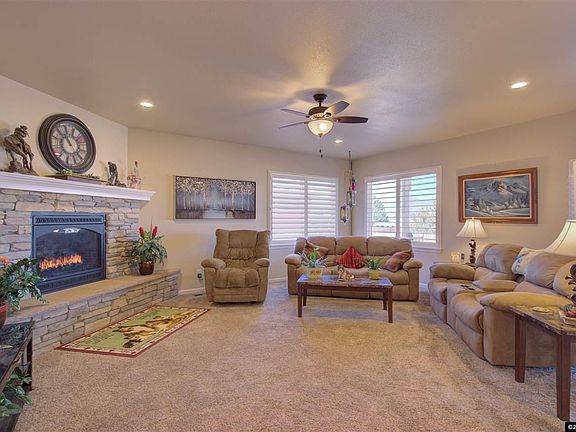 3rd image of 1274 Sorensen Ln