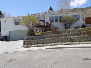 2135 Grant Cir, Green River, WY 82935