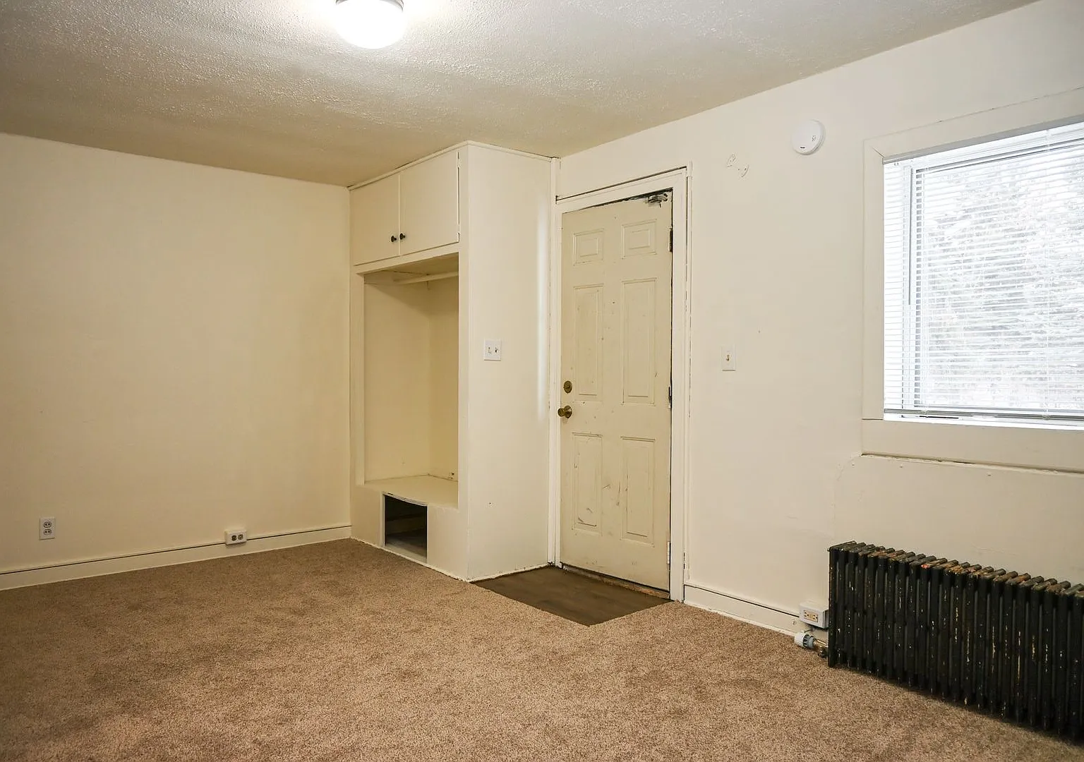 Park Apartments — Photo 4