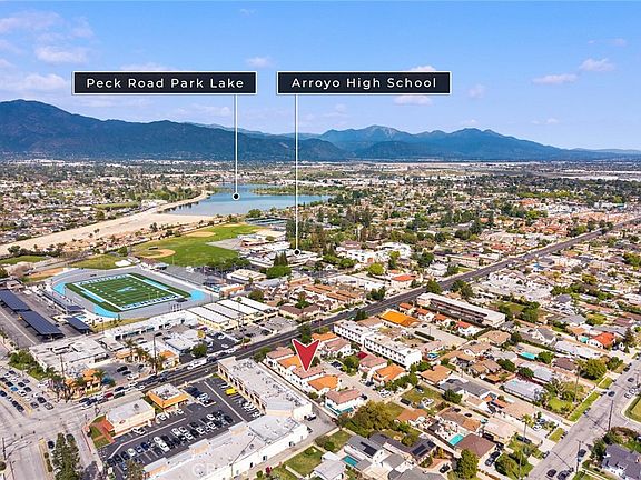 4th image of 11036 Lower Azusa Rd