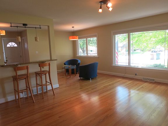 5th image of 52 W Granville Ave