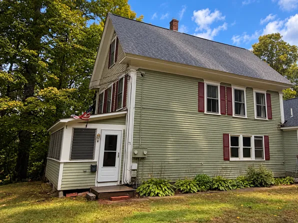 71 Winnipesaukee St #2, Franklin, NH 03235