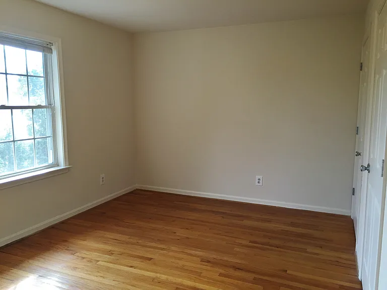 1204 William St — Photo 11