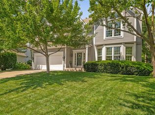 14226 W 121st Ter, Olathe, KS 66062