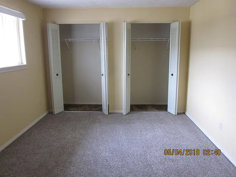 Nice sized bedrooms and double closets