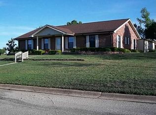 114 Bogey Cir, Comanche, TX 76442