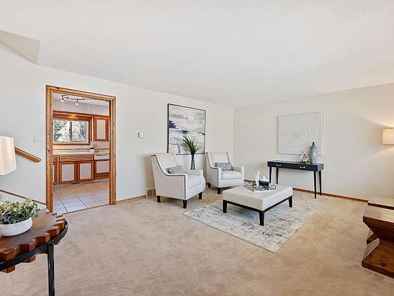 3rd image of 9248 S Quail Hollow Dr #2700-E