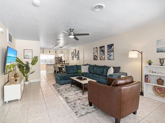 3rd image of 1518-1520 NE 51st Street