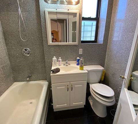 4th image of 24-24 42nd St #B4