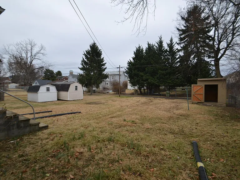 610 Sherwood Ave — Photo 31