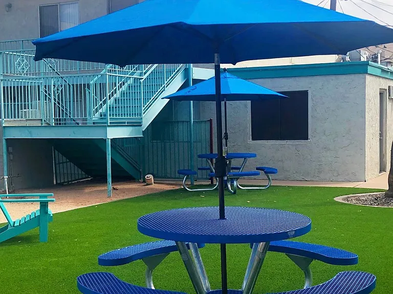 Cortez Palms — Photo 13