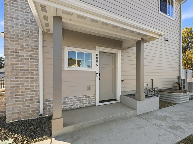 10095 W McMillan Rd — Photo 1