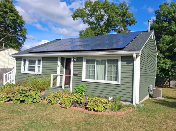 54 Carter St, Brockton, MA 02302