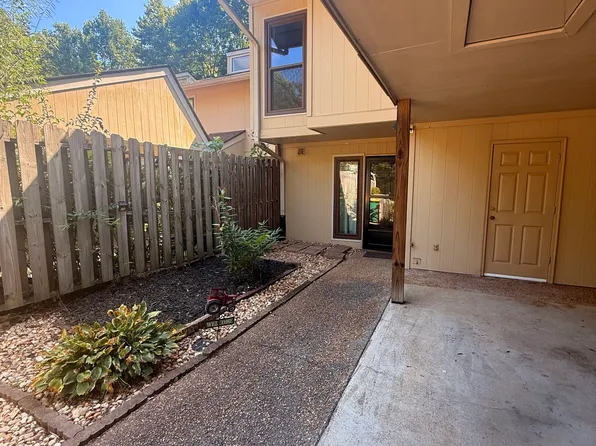 6340 Brandywine Trl, Peachtree Corners, GA 30092