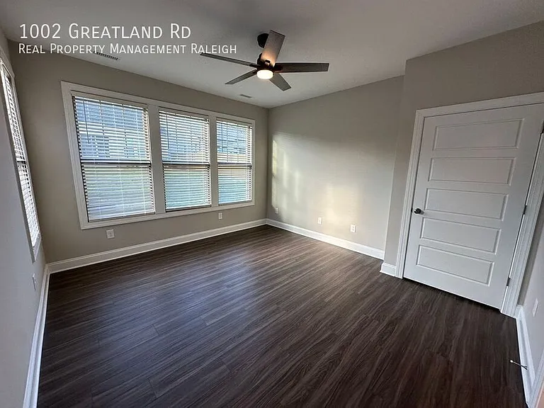 1002 Greatland Rd — Photo 10
