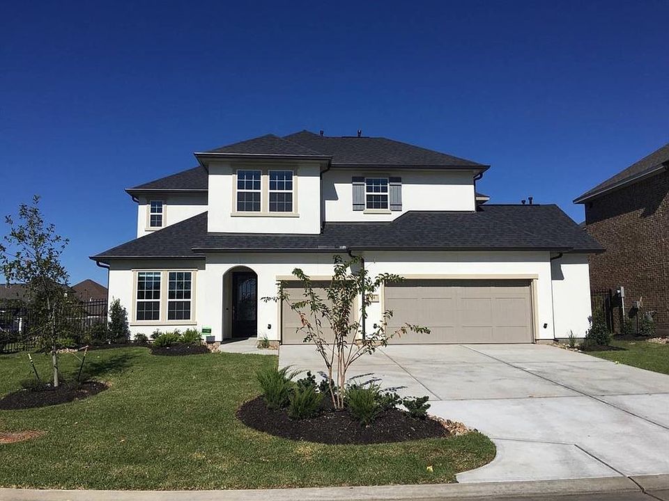1st image of 51 Canopy Green Dr