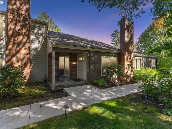 1325 Bonniebrae Dr, Lake Oswego, OR 97034
