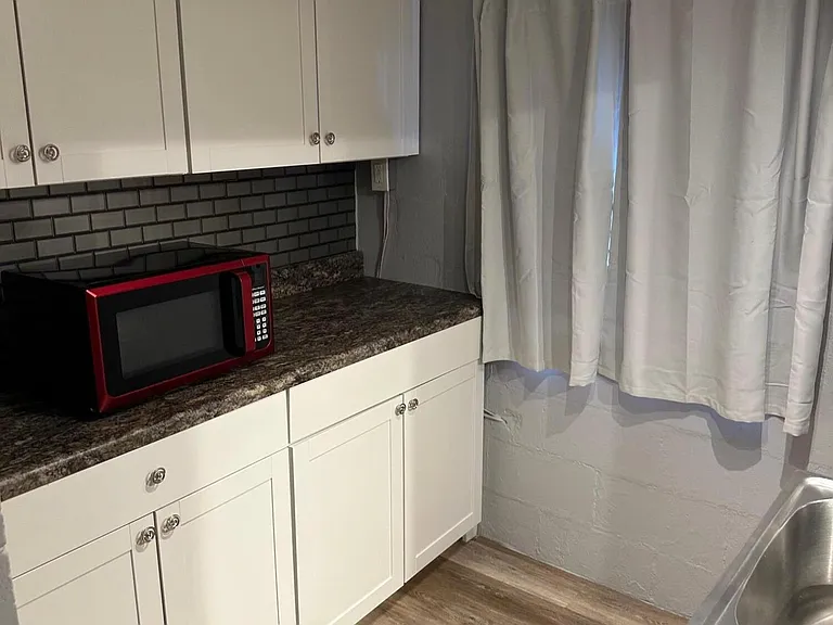 401 Milford Point Dr — Photo 30