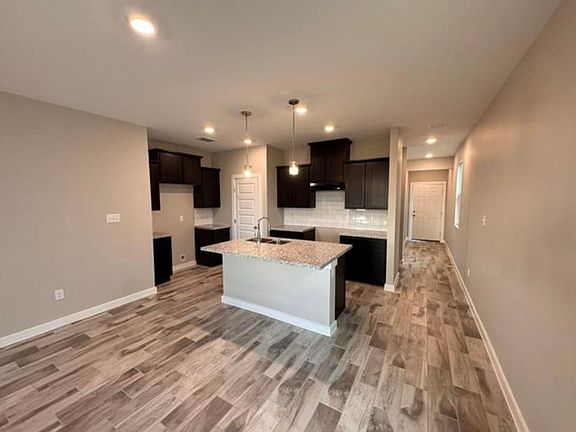 3rd image of 11214 Cantabria Dr