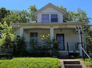 412 S 11th St, Belleville, IL 62220