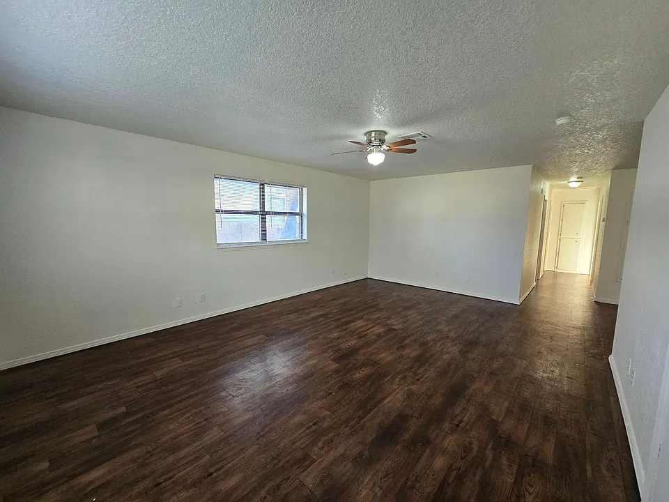 807 N Beard Ave