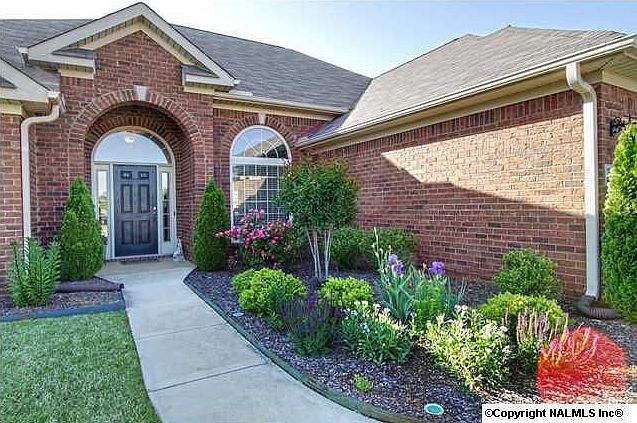 1st image of 205 N Mossy Creek Cir