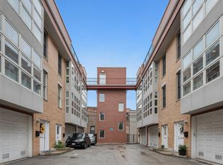 3339 W Irving Park Rd UNIT 5W, Chicago, IL 60618