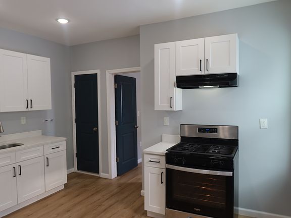3rd image of 264 Shepard Ave #1R