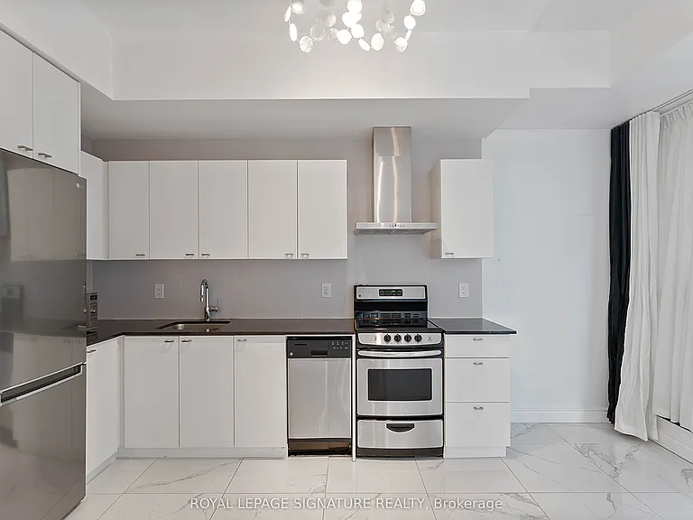 51 E Liberty St #517 — Photo 6