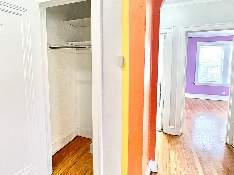 2081 W Lunt Ave #K3 — Photo 8