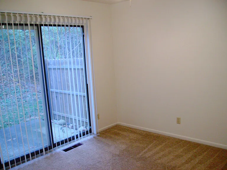 2930 Treeside St NW — Photo 5