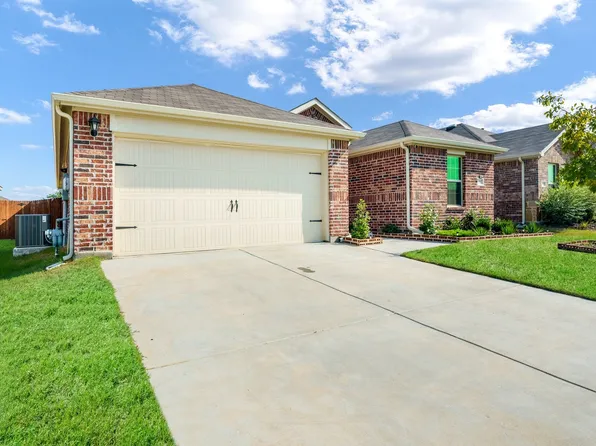1305 Stuarts Forest Dr, Denton, TX 76207
