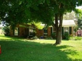 1114 Dan Dr, Lawrenceburg, KY 40342