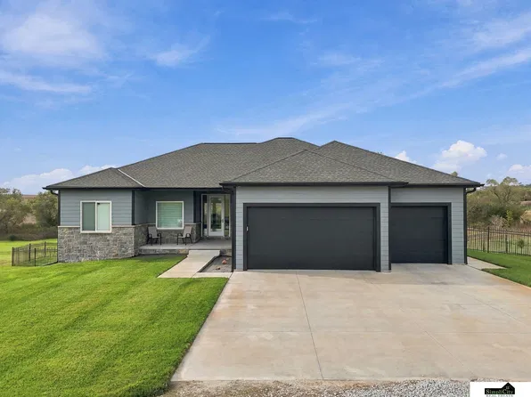 6877 Benes Creek Rd, Raymond, NE 68428