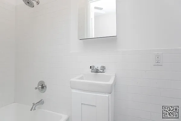 Rented by OGI Management | media 46