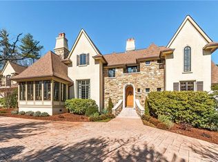 31 Cedar Hill Dr, Asheville, NC 28803